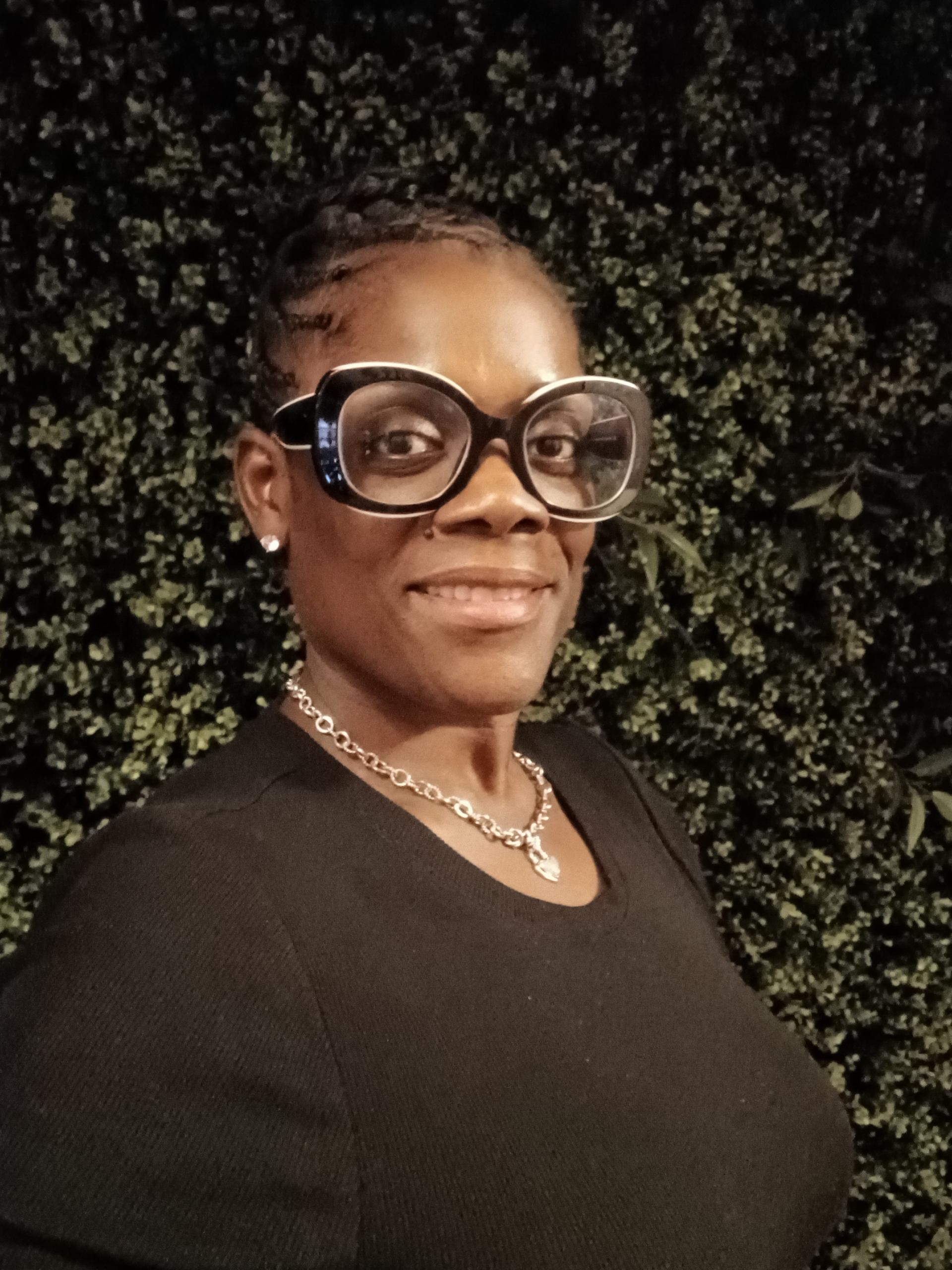 Kim Lawrence